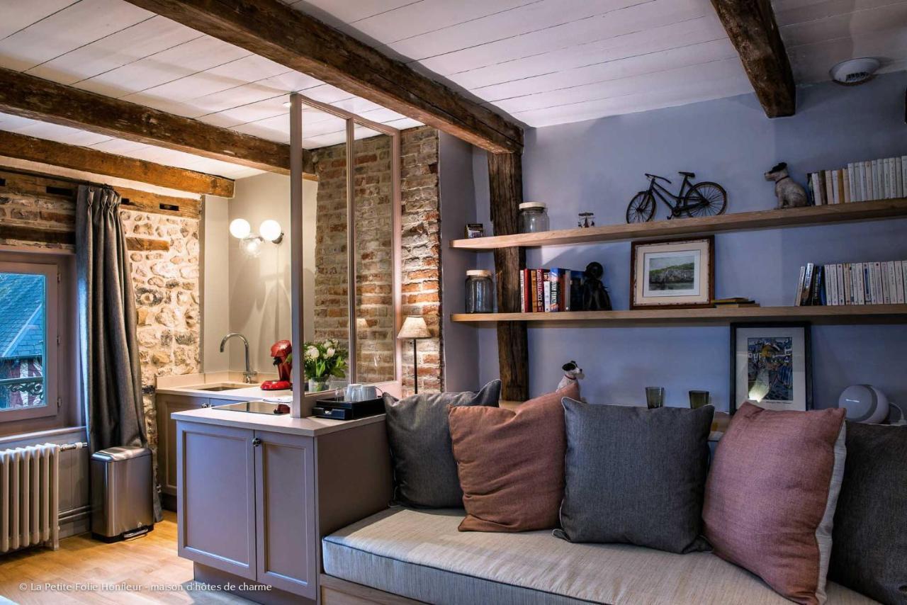 Bed & Breakfast La Petite Folie 3*